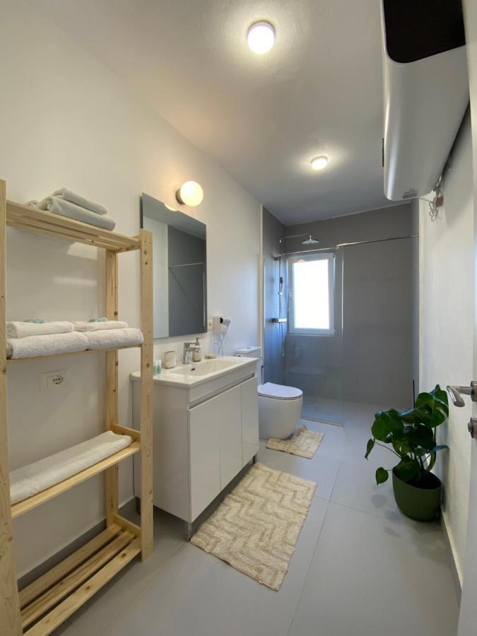Lucas Central Oasis Studios Тирана Екстер'єр фото