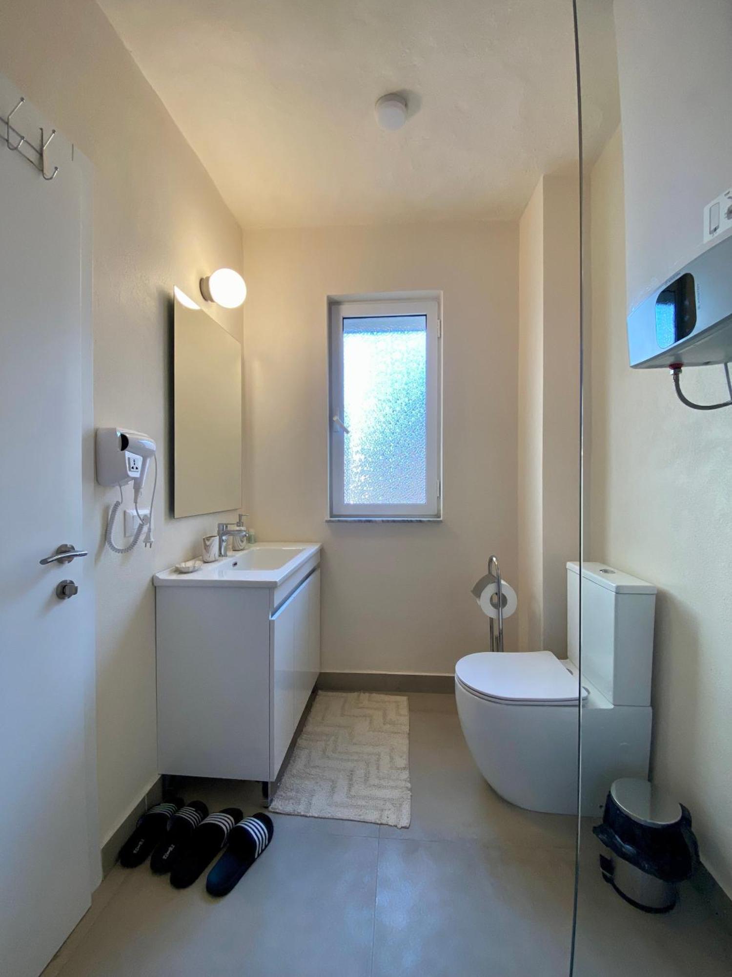 Lucas Central Oasis Studios Тирана Екстер'єр фото