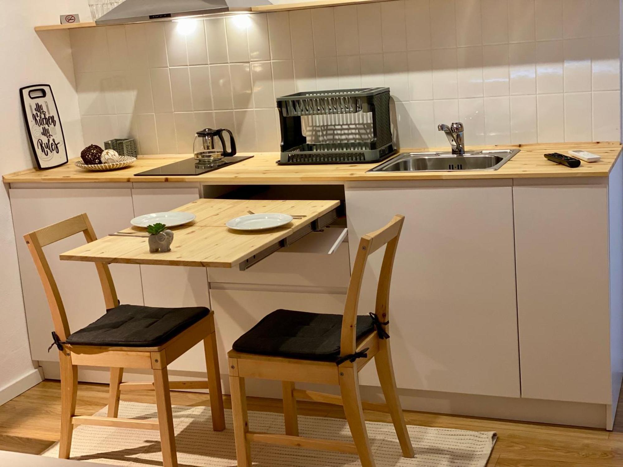 Lucas Central Oasis Studios Тирана Екстер'єр фото